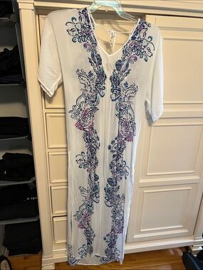 Lilly Pulitzer White Swim Coverup with Blue and Pink Floral Print XS